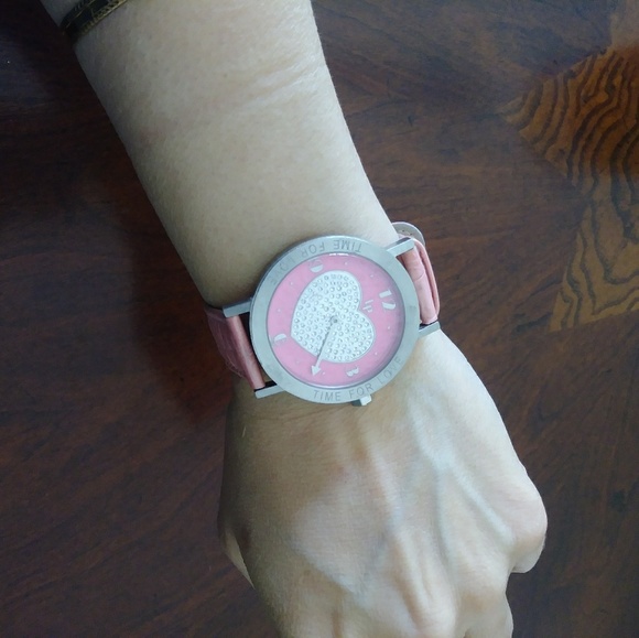 Watch - Picture 8 of 8